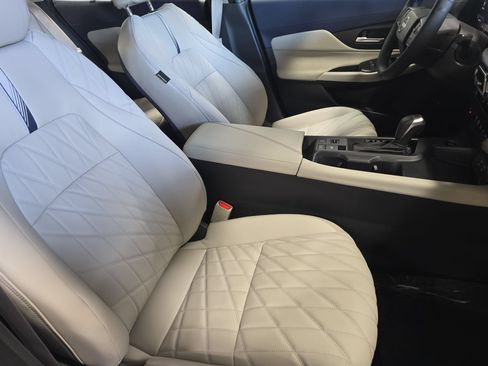 New 2026 Nissan Sentra SL w/ Floor Mat Package FWD image 11