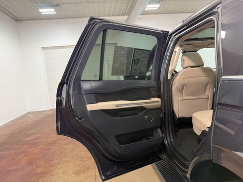 Used 2024 Ford Expedition Limited AWD/4WD image 46