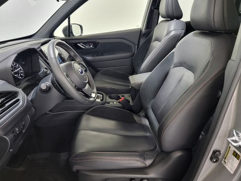 Certified 2025 Subaru Forester Touring AWD/4WD image 14