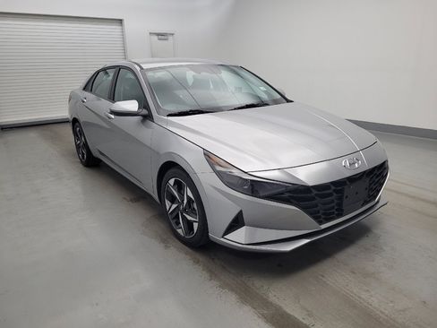 Used 2023 Hyundai Elantra SEL w/ Convenience Package FWD image 13