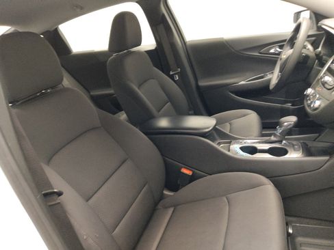 Used 2024 Chevrolet Malibu LS FWD image 21