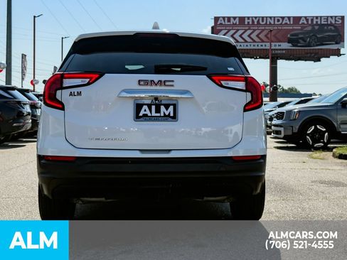 Used 2024 GMC Terrain SLE FWD image 5