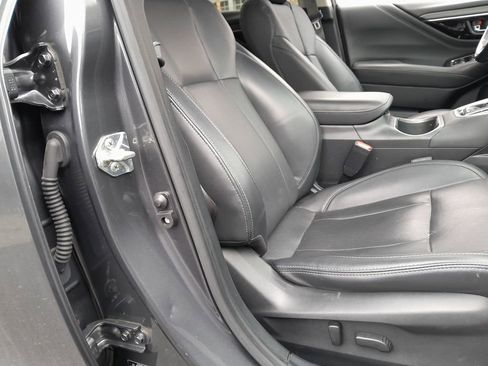 Used 2020 Subaru Outback Limited image 37