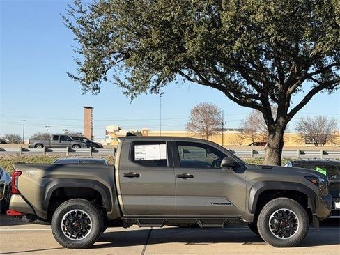 New 2026 Toyota Tacoma TRD Off-Road image 3