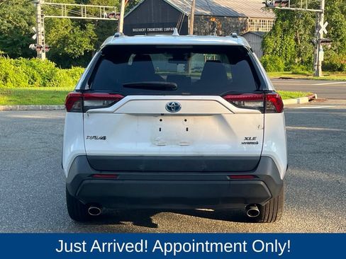 Used 2021 Toyota RAV4 XLE w/ Convenience Package AWD/4WD image 6