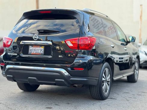 Used 2017 Nissan Pathfinder SL image 15