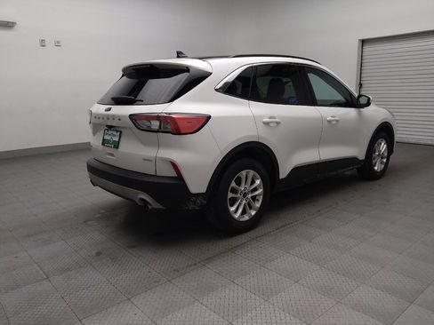 Used 2020 Ford Escape SE image 9