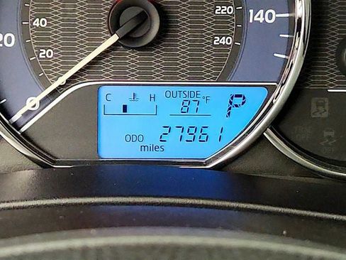 Used 2016 Toyota Corolla LE FWD image 15