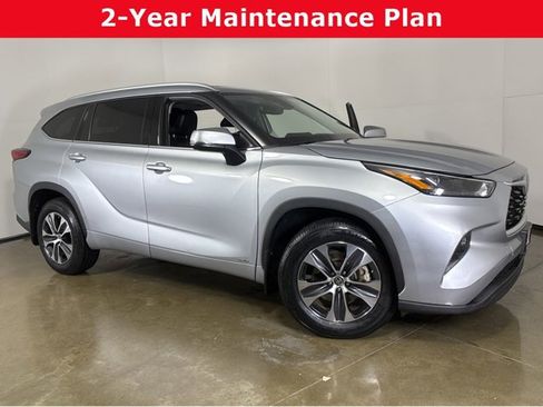 Used 2022 Toyota Highlander XLE image 1