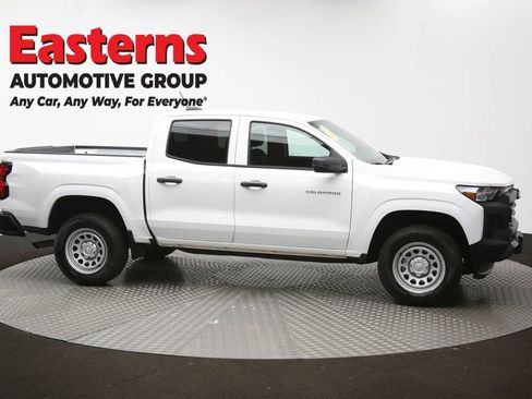 Used 2024 Chevrolet Colorado W/T RWD image 43