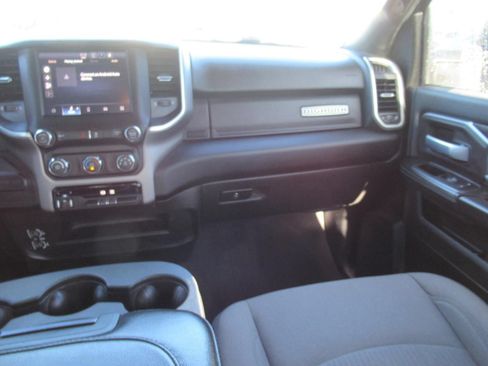 Used 2024 RAM 2500 Big Horn AWD/4WD image 14