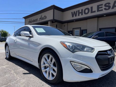 Used 2013 Hyundai Genesis 3.8 RWD image 1