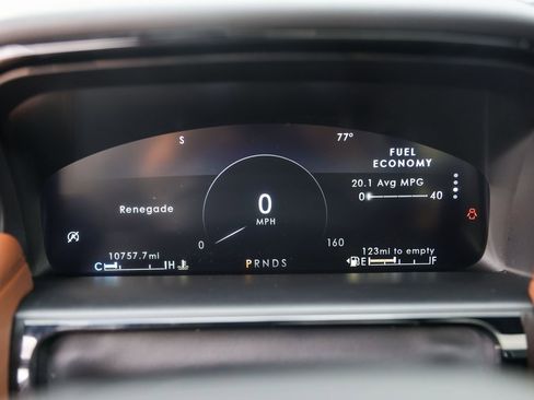 Used 2022 Lincoln Nautilus Reserve image 11