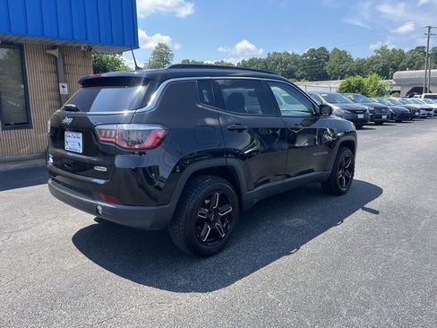 Used 2020 Jeep Compass Latitude w/ Cold Weather Group image 6