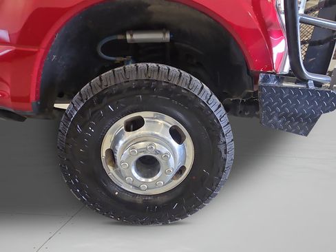 Used 2021 Ford F350 Platinum AWD/4WD image 21