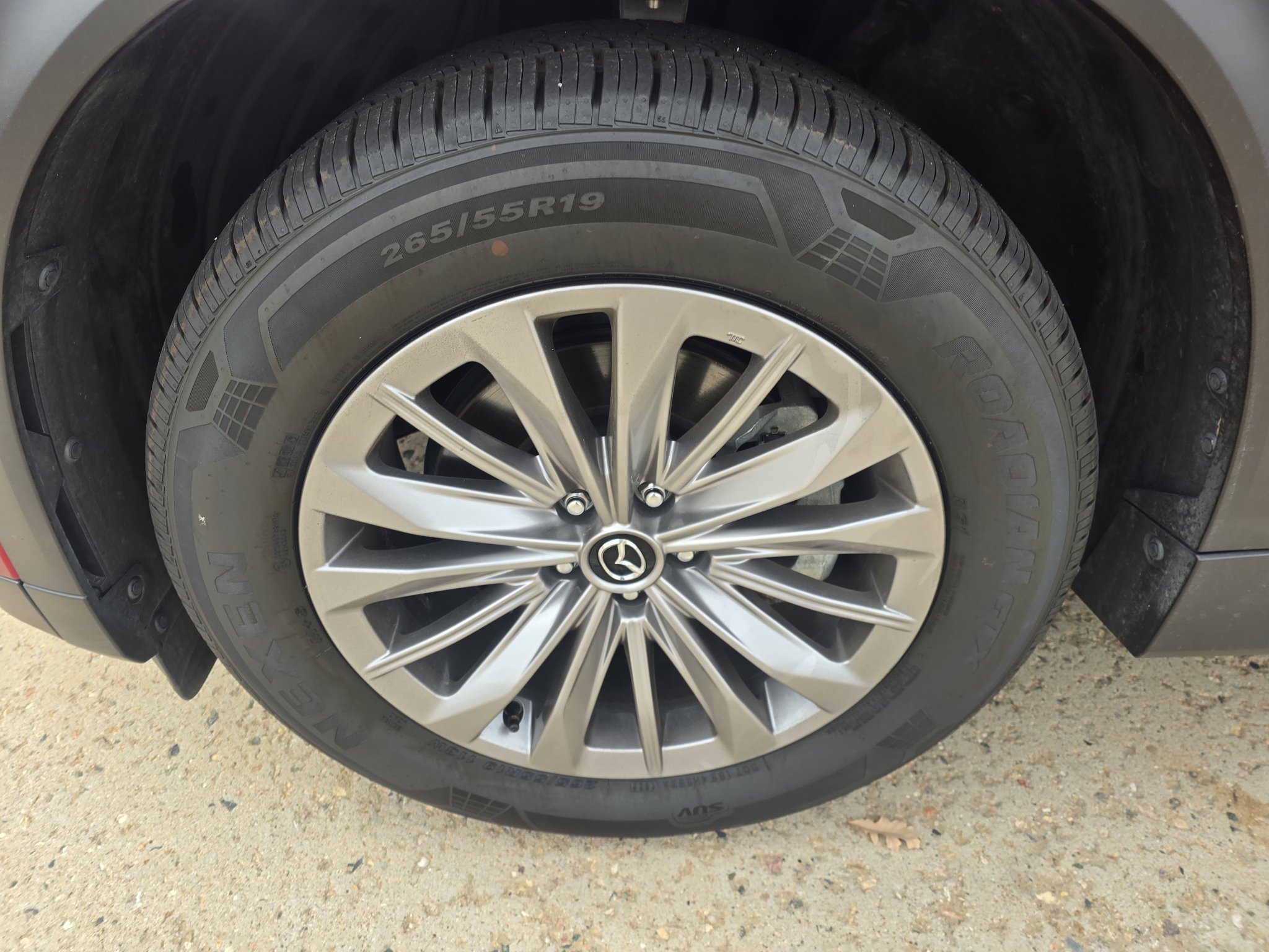 Used 2024 MAZDA CX-90 Plug-In Hybrid w/ Preferred AWD/4WD image 9