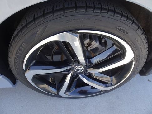 Certified 2022 Honda Accord Sport image 10