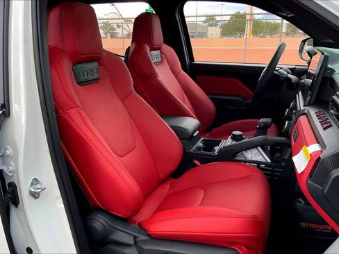 Used 2025 Toyota Tacoma TRD Pro image 9