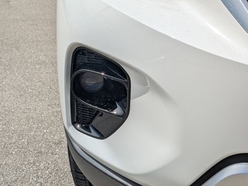 New 2026 Kia Seltos S FWD image 11