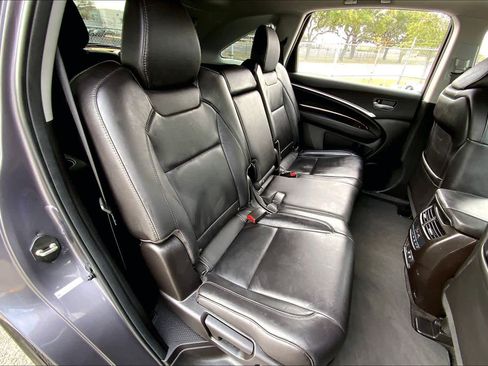 Used 2017 Acura MDX FWD image 18