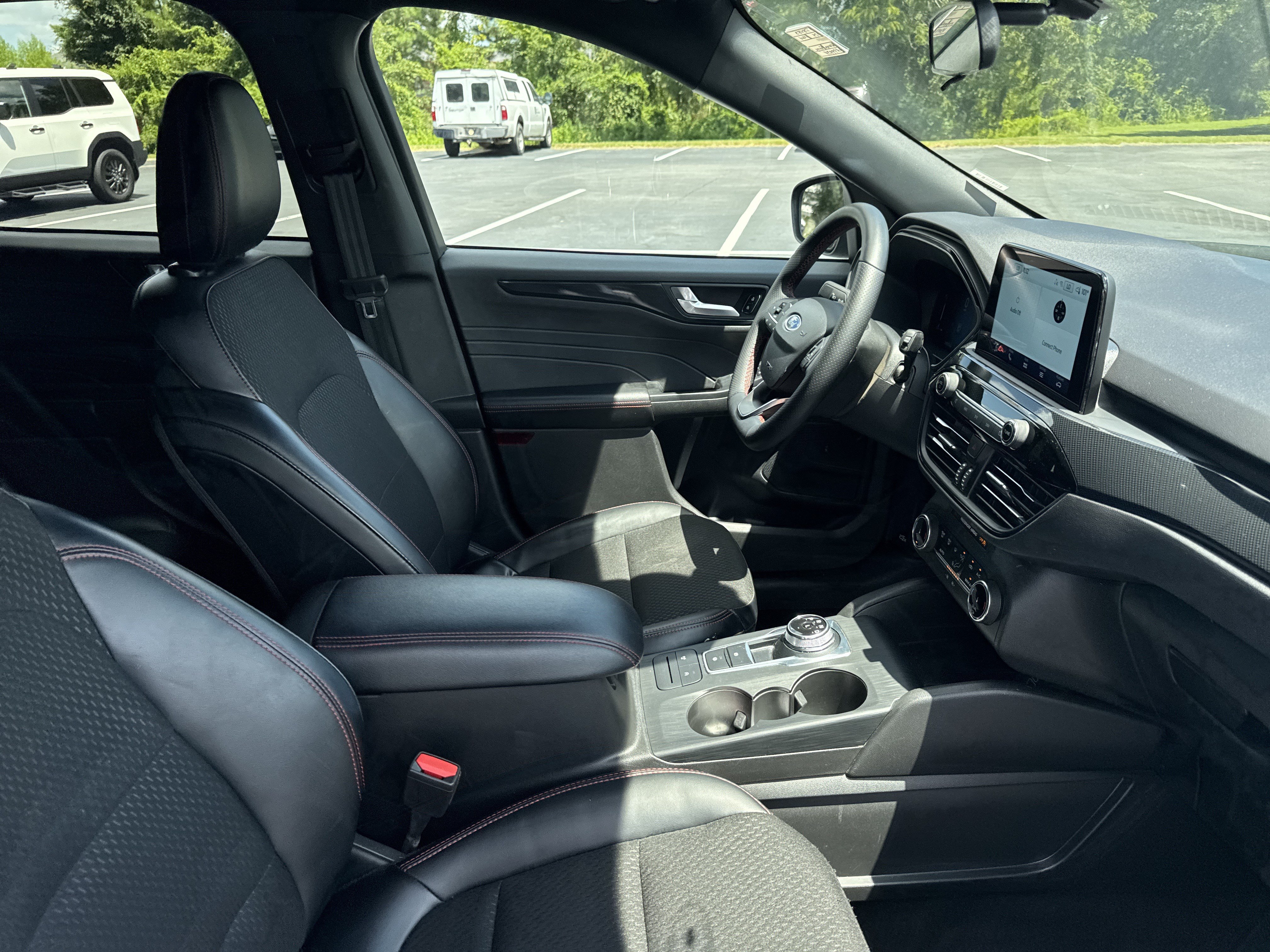 Used 2025 Ford Escape ST-Line AWD/4WD image 32