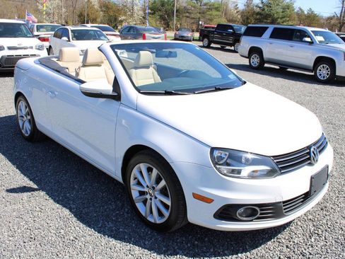 Used 2015 Volkswagen Eos Komfort image 4