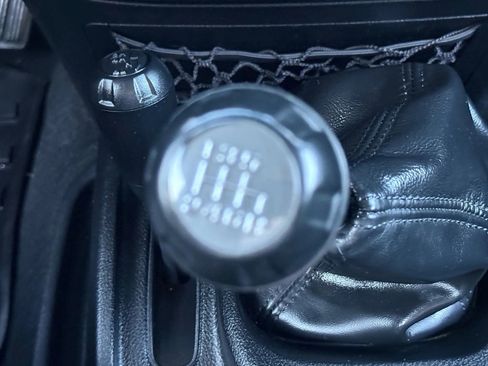 Used 2015 Jeep Wrangler Sport image 22