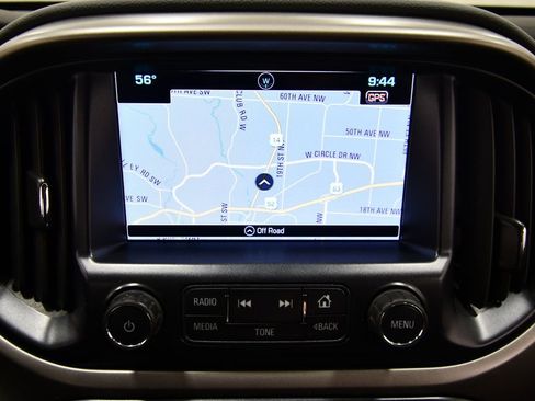 Used 2017 Chevrolet Colorado Z71 AWD/4WD image 23