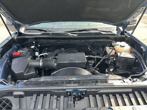 Used 2025 Chevrolet Silverado 2500 LT w/ Convenience Package image 19