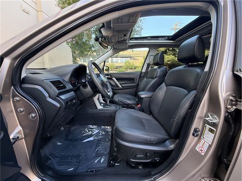 Used 2015 Subaru Forester 2.5i Touring w/ Eyesight & Navigation System AWD/4WD image 7