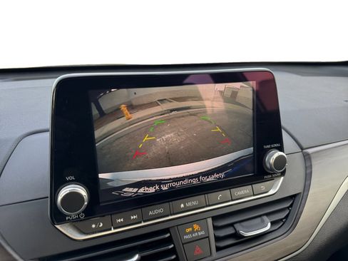 Used 2024 Nissan Altima 2.5 SV image 13