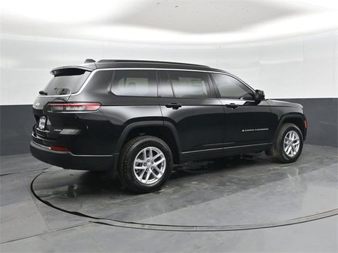 New 2025 Jeep Grand Cherokee L Laredo image 4
