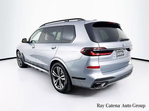 Used 2026 BMW X7 xDrive40i w/ M Sport Package AWD/4WD image 5