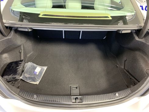 Used 2017 Mercedes-Benz C 300 4MATIC Sedan image 35