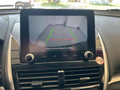 Used 2025 Mitsubishi Eclipse Cross AWD image 57