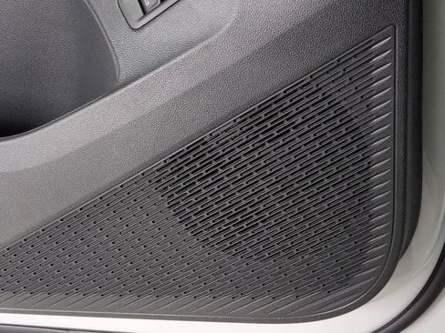 New 2026 Volkswagen Atlas Cross Sport SEL R-Line image 32