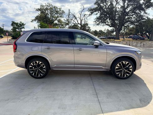 Used 2026 Volvo XC90 B6 Ultra w/ Protection Package Premier AWD/4WD image 7