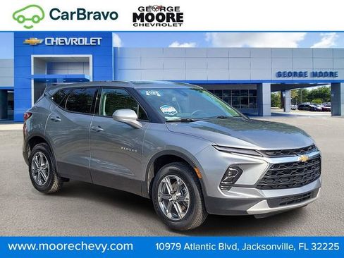 Certified 2025 Chevrolet Blazer LT AWD/4WD image 1