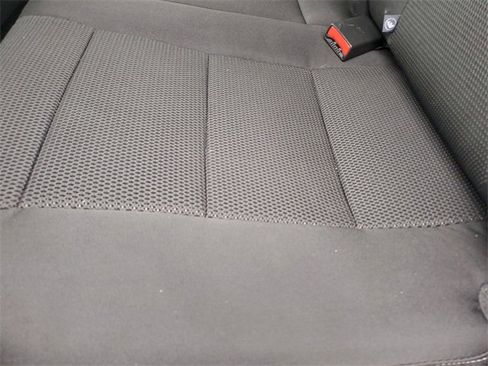 Used 2024 GMC Canyon Elevation w/ Convenience Package image 15