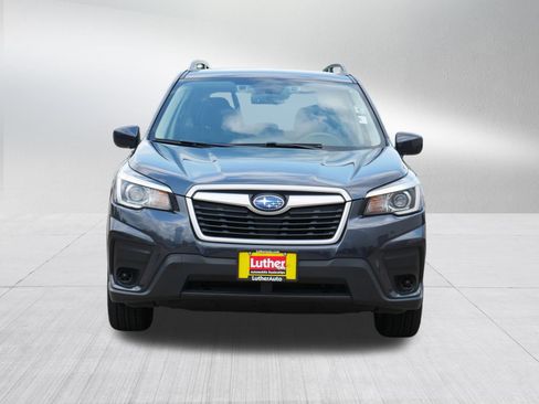 Used 2019 Subaru Forester Premium AWD/4WD image 2