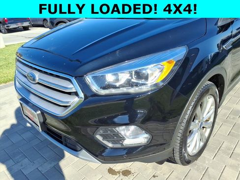 Used 2018 Ford Escape Titanium image 9
