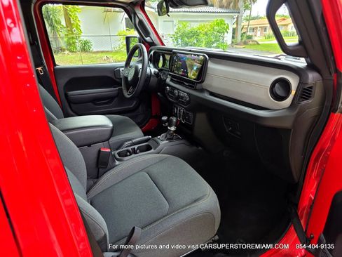 Used 2024 Jeep Wrangler Unlimited w/ Convenience Group AWD/4WD image 46
