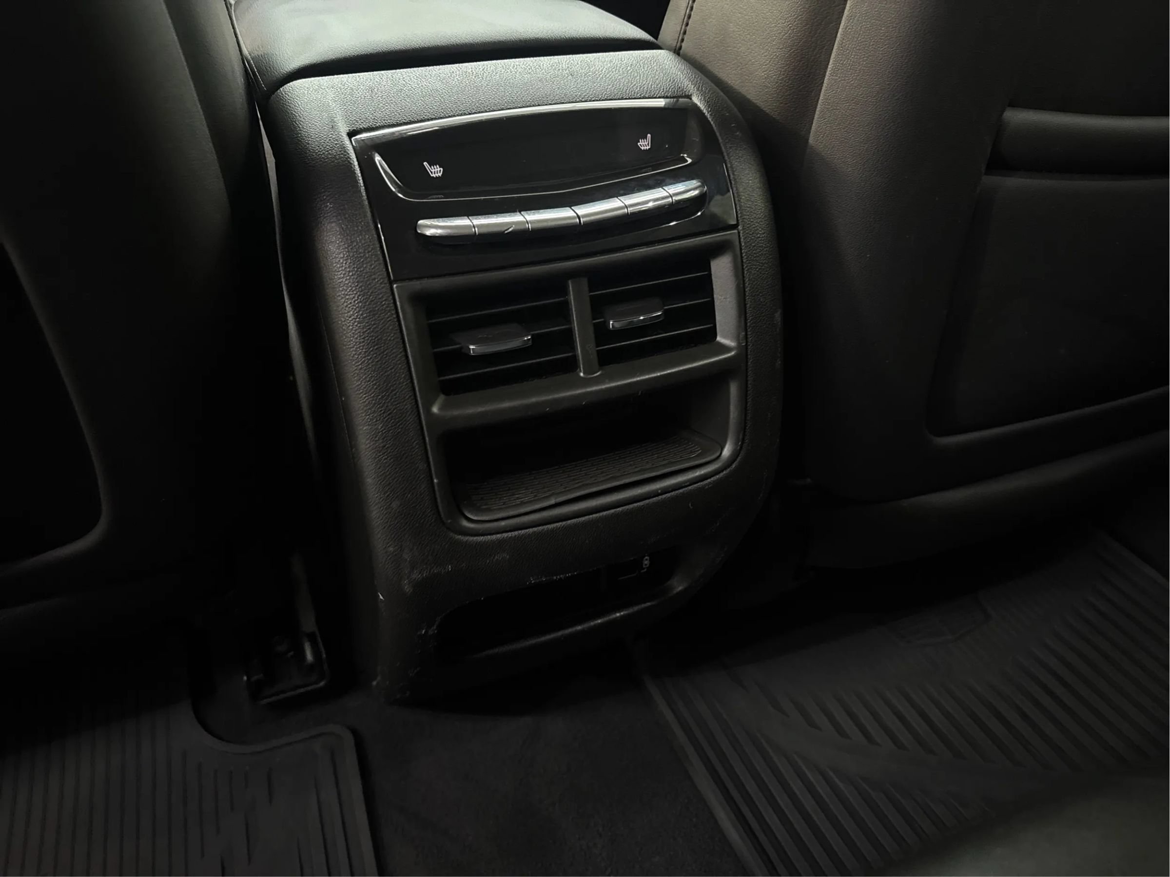 Used 2018 Cadillac XT5 Premium Luxury AWD/4WD image 27