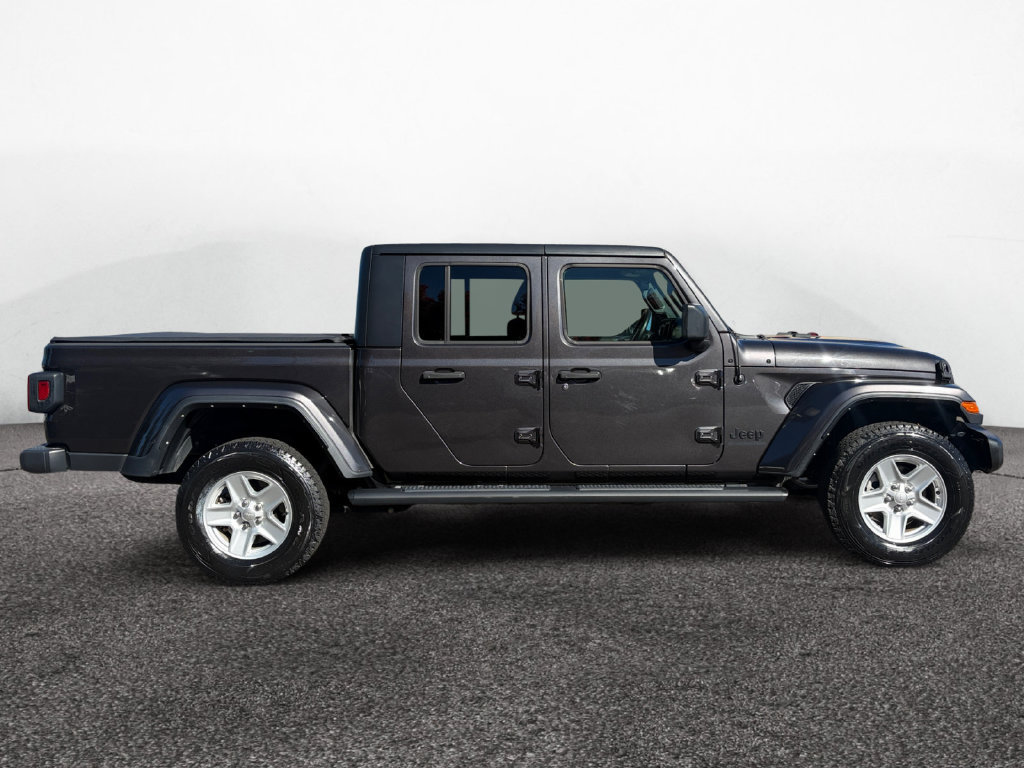 Used 2022 Jeep Gladiator Sport AWD/4WD image 6