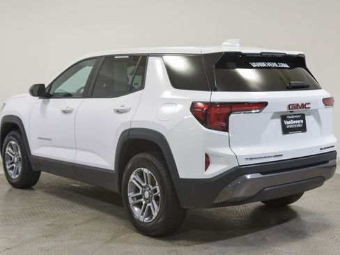 Used 2025 GMC Terrain Elevation image 9