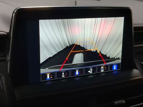 Used 2023 GMC Yukon AT4 w/ Technology Package image 45