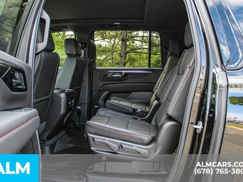 Used 2026 Chevrolet Suburban RST w/ Comfort Package AWD/4WD image 18