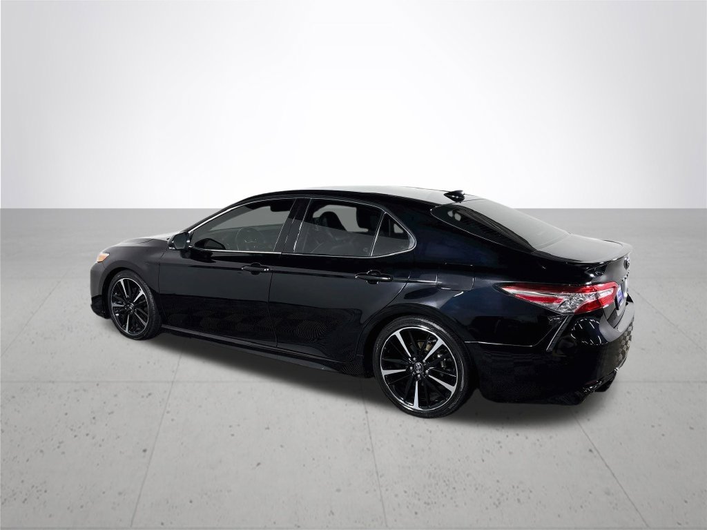 Used 2020 Toyota Camry XSE FWD image 8