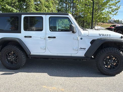 Used 2025 Jeep Wrangler Unlimited Sport S 4xe AWD/4WD image 7