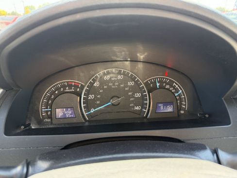 Used 2014 Toyota Camry LE FWD image 14
